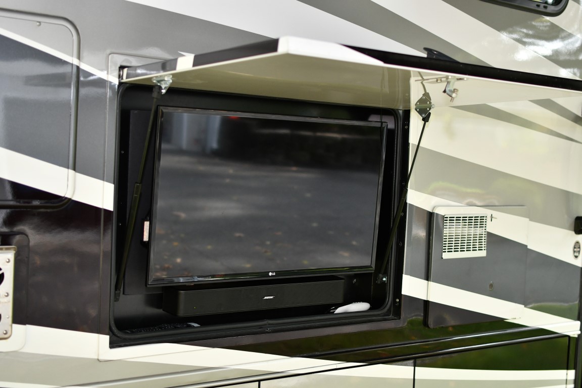 RV Mod: External TV Soundbar and Tilt Mount